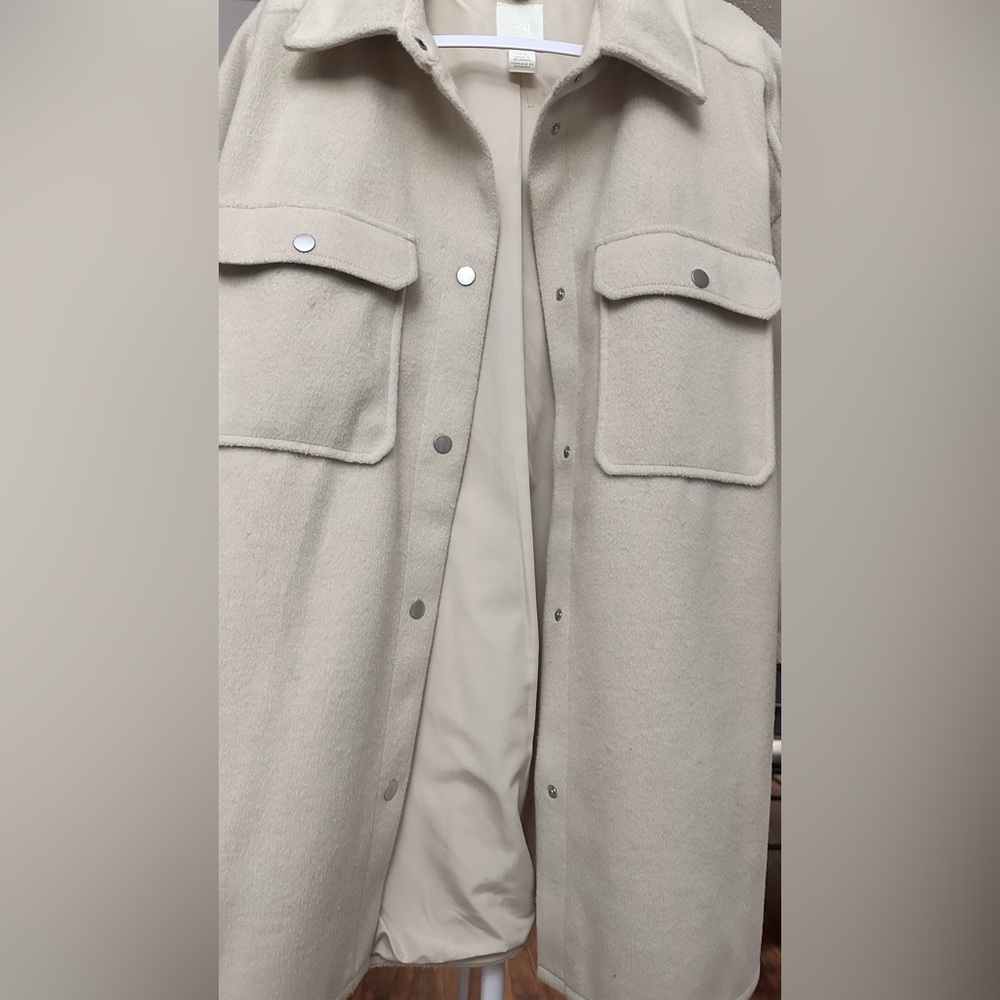 H&M Cream Button-Up Jacket - Picture 5 of 9